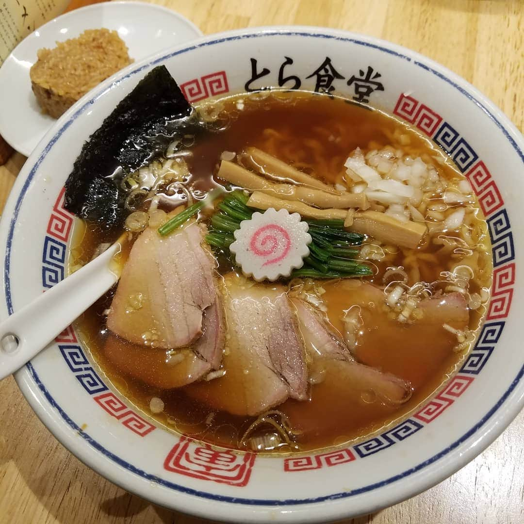 田畑竜介さんのインスタグラム写真 - (田畑竜介Instagram)「麺を補給🍜  #福岡市 #とら食堂 #中華そば」9月21日 18時19分 - tabacchi_rkb