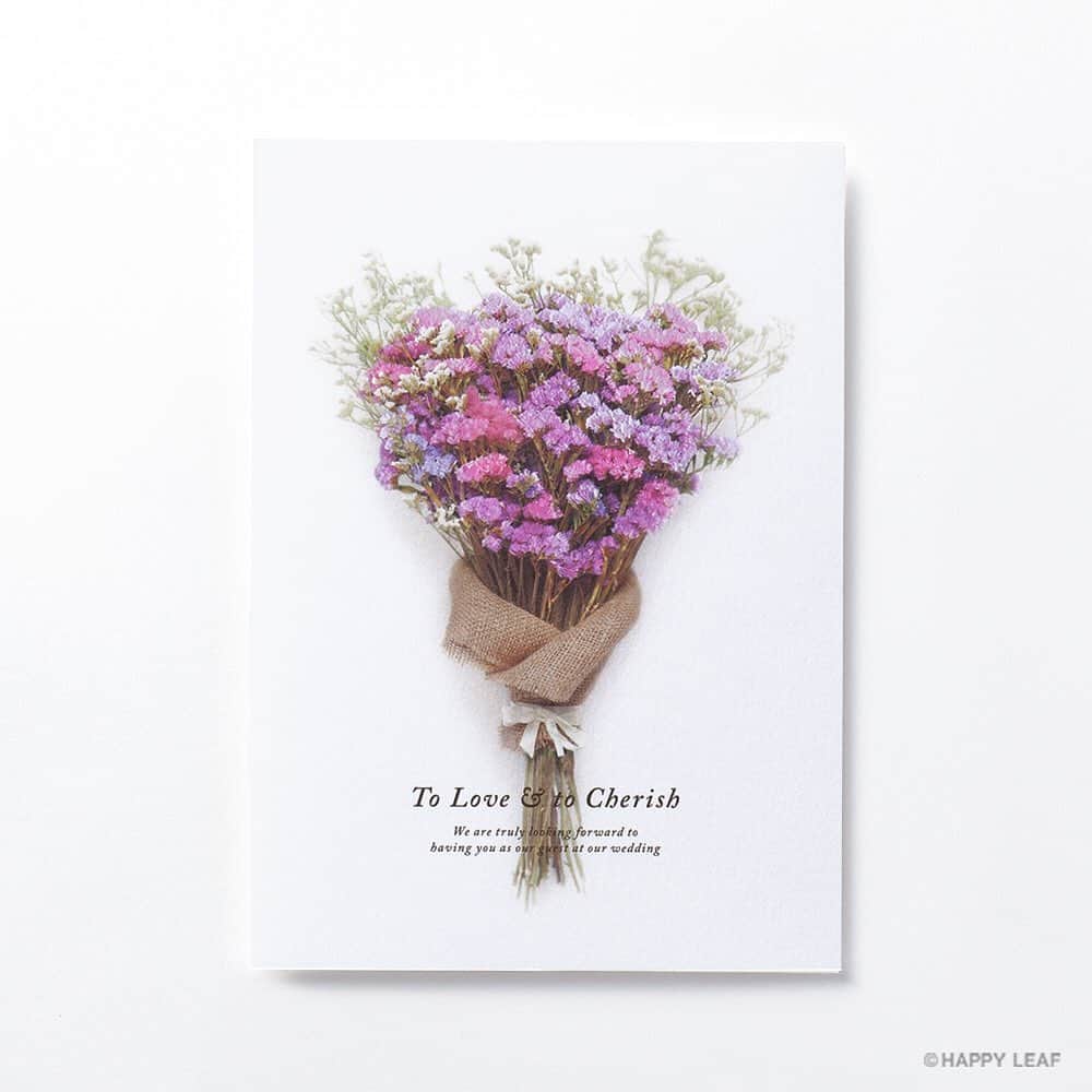 Happy Leafさんのインスタグラム写真 - (Happy LeafInstagram)「毎月新作リリース◎﻿ HAPPY LEAFはスマホで簡単に制作可能🌿﻿ ﻿ ❏ スターチス ／ ピンクとパープルの繊細な色合いが美しい花束を、透け感のあるトレペ帯で包んだ招待状。ラベンダーカラーの小物やキャンドルとあわせてコーディネートすれば、統一感のある大人ガーリーなウエディングに💎﻿ ﻿ 招待状 ¥290＋tax﻿ ﻿ リアルな実例&口コミは #ハッピーリーフ で検索！﻿ ﻿ 《HAPPY LEAFのおすすめPOINT✒》﻿ ☑︎毎月新作をリリース✨デザイン数は150種類以上！﻿ ☑︎プロがレイアウトする印刷込の招待状が250円〜席次表は270円〜﻿ ☑︎手にとって驚くこだわりの上質な紙と素材✨﻿ ☑︎スキマ時間で簡単に作成できるスマホアプリ﻿ ﻿ ・・・・・・・・・・・・・・・・﻿ ﻿ ＼キャンペーン 9/23（月）まで！💎／﻿ かんたん応募で、お好きな﻿ ペーパーアイテム＆演出ムービー&プチギフトが﻿ 当たるキャンペーン開催中✨﻿ ﻿ ▶詳しくはプロフィール @happyleaf_wedding ﻿ キャンペーンバナーよりチェック！﻿ ﻿ ・・・・・・・・・・・・・・・・﻿ 🌿ショールームのご案内🌿﻿ ﻿ ショールーム @wedding_lounge_tokyo では﻿ リリース前の新作を一足お先にご覧になることができます！﻿ ﻿ 週末はぜひWEDDING LOUNGE TOKYOへ。﻿ ﻿ ❏ ペーパーアイテム　@happyleaf_wedding﻿ ❏ DIYアイテム　@andcraft_wedding ﻿ ❏ ギフト・引出物　@hyacca_gift﻿ ❏ 演出ムービー　@happymovies_wedding﻿ ﻿ ＿＿＿＿＿＿＿＿＿＿＿＿＿＿﻿ ﻿ ﻿  #happyleaf  #招待状 #席次表 #ペーパーアイテム #席札 #ウェルカムボード  #ウェルカムスペース  #ウェディングフォト #ウェディングアイテム #プレ花嫁 #2019秋婚 #2019冬婚  #2020春婚  #ウェディングアイデア #招待状手作り #招待状diy #ウェディング準備 #花嫁diy  #結婚準備  #披露宴準備 #花嫁準備 #ウェディングレポ #結婚式レポ #卒花レポ #卒花嫁 #卒花嫁レポ #挙式レポ #披露宴レポ﻿ #HPL招待状」9月21日 18時32分 - hyacca_wedding