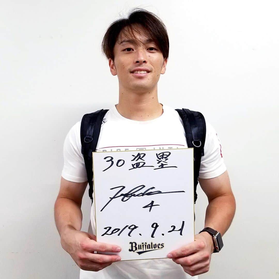 のインスタグラム：「#福田周平 #30盗塁 #おめでとう！ #さらなる高みへ #Bs2019 #buffaloes #baseball #ORIX #プロ野球」