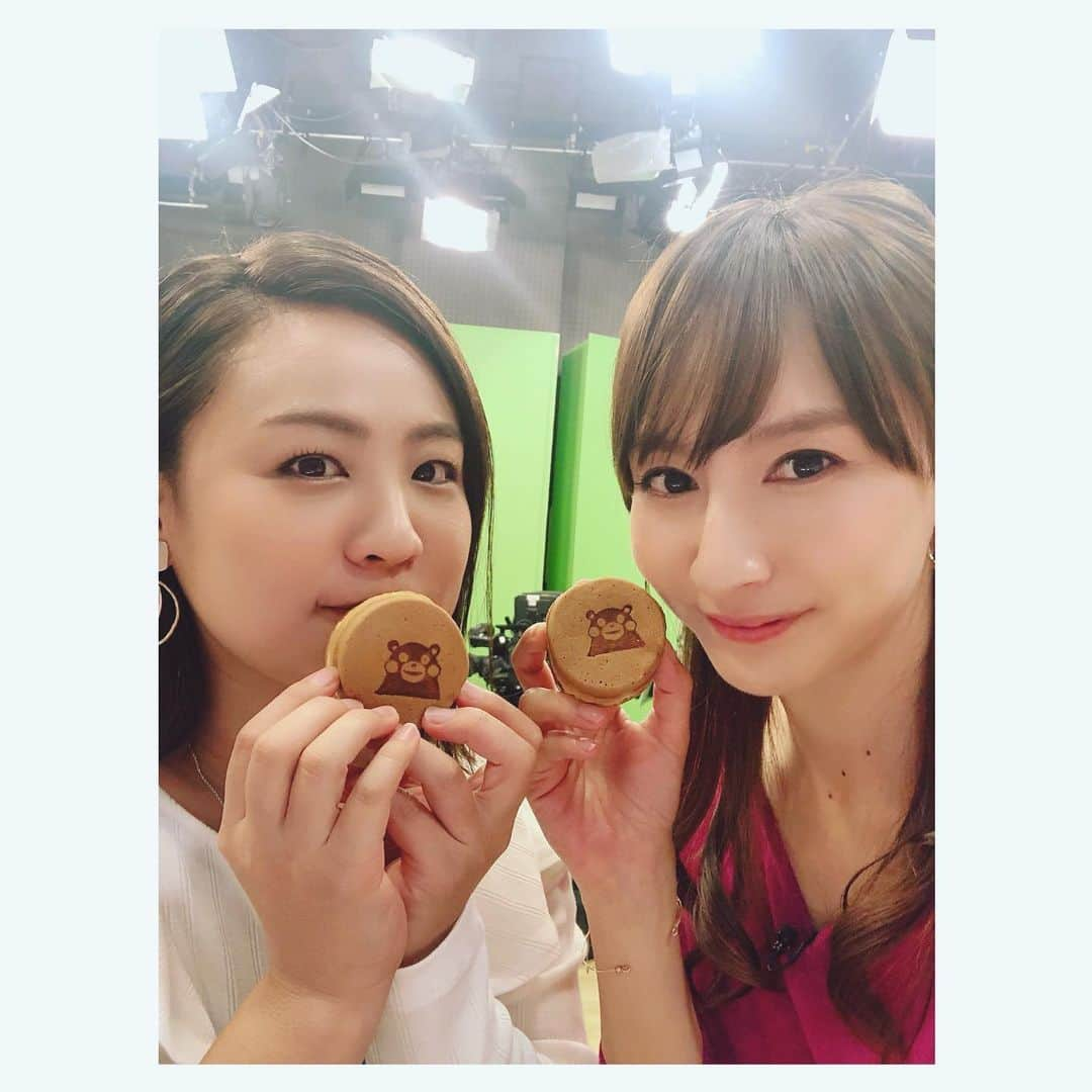 渕上彩夏さんのインスタグラム写真 - (渕上彩夏Instagram)「. . 風が強くて何枚写真とってもこんな顔になるけん、諦めました！笑 . 先週のくまパワプラスの視聴率が過去最高でした〜🌼🌼 サクラマチオープンと男の酒場飯に皆さん惹かれたみたい☺️ 見てくださった皆さん、ありがとうございました✨✨ . 衣装はBAYFLOW @bayflow_inc さん♡ 綺麗な色のニットでしたよん！！ . 気になる台風は明日の午後がピークみたいです！気をつけましょうね！！✨ . . #わたしのcocosa #cocosa #bayflow #おかげで美味しいくまモン饅頭頂きました #半目 #kab #熊本 #熊本よかとこ」9月21日 18時37分 - ayakafuchigami725