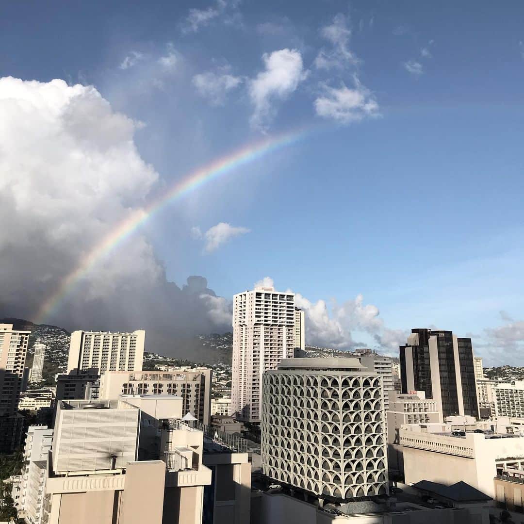 柏木作夢さんのインスタグラム写真 - (柏木作夢Instagram)「Hey, HAWAII!! How are you?  #HAWAII #rainbow #sky #memories #tbt #gm #morning #mood #goodmorning」9月22日 5時46分 - samukashiwagi