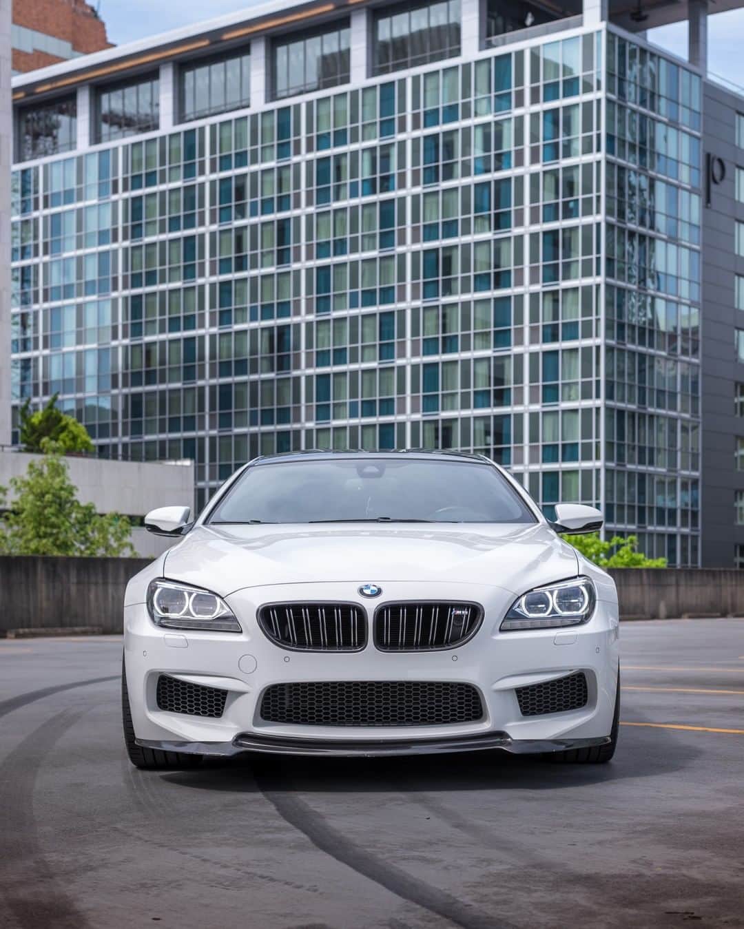 BMWのインスタグラム：「Maximum overdrive. The BMW M6 Gran Coupé. #BMW #M6 #BMWM #BMWrepost @derlyuk @Five50DroneSolutions」