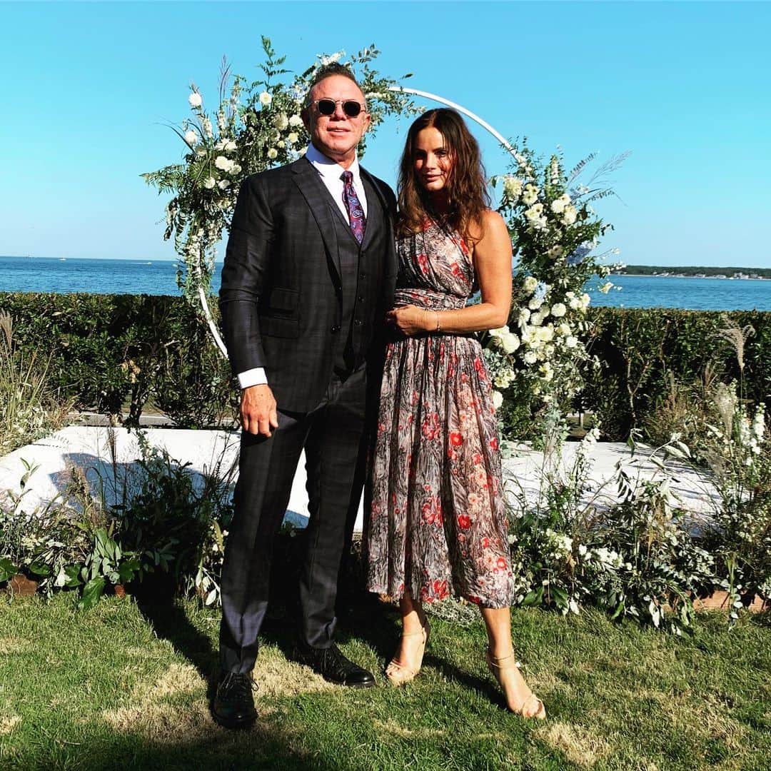 ガブリエル・アンウォーさんのインスタグラム写真 - (ガブリエル・アンウォーInstagram)「Wedded bliss. (Not our wedding - but the bliss) #alexis&thomas @shareefmalnik」9月22日 5時01分 - gabrielleanwar