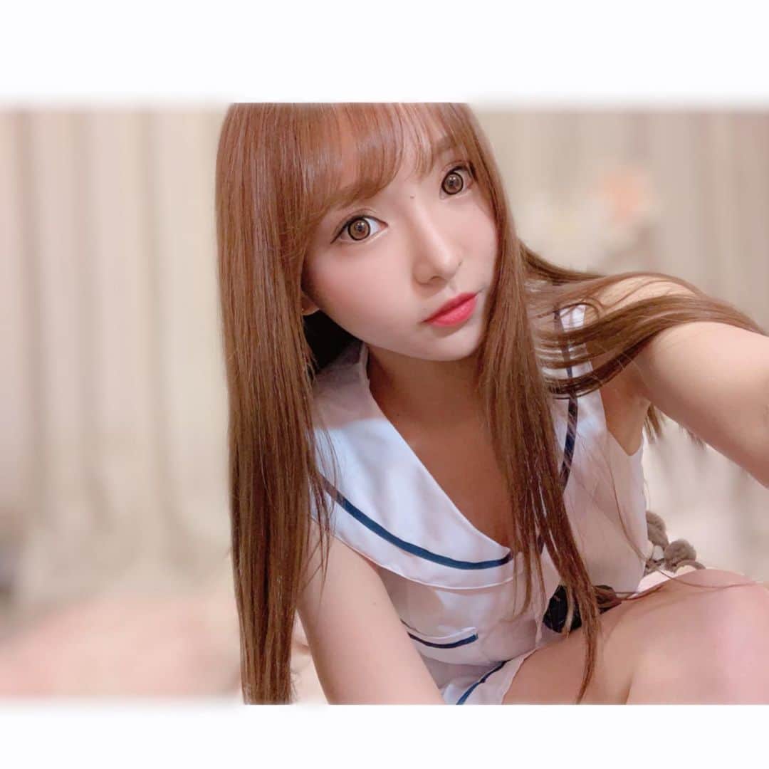 輝月あんりのインスタグラム：「🚢💗🎣💓🏝」