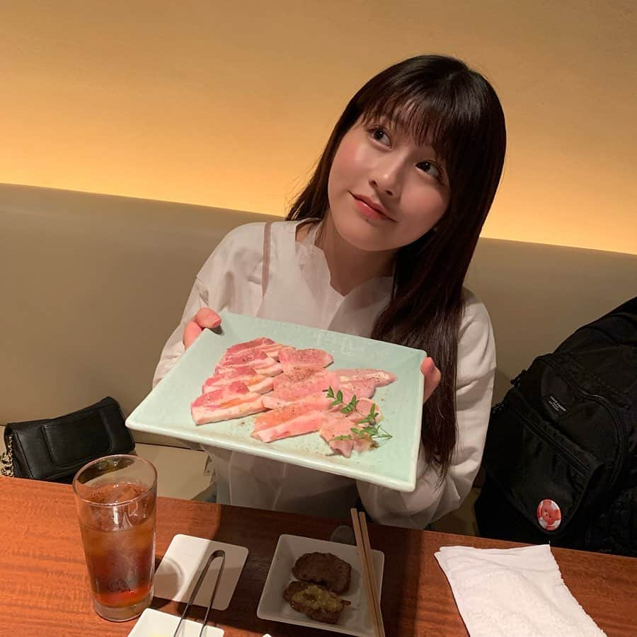 ちとせよしのさんのインスタグラム写真 - (ちとせよしのInstagram)「大阪に来てもお肉🤣💗 365日どこにいてもお肉愛してるよ…たとえ地球の裏側にいても…( ᵒ̴̶̷᷄௰ᵒ̴̶̷᷅ ) ･ ･ ･ #selfie #food #心斎橋 #虎龍 #焼肉」9月21日 20時46分 - chitose_yoshino