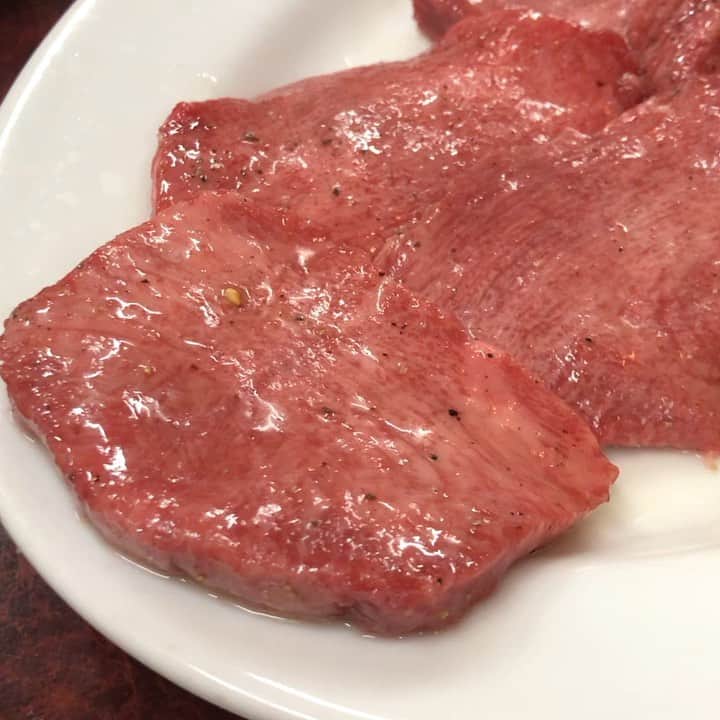 東京肉レポートのグルメインスタ