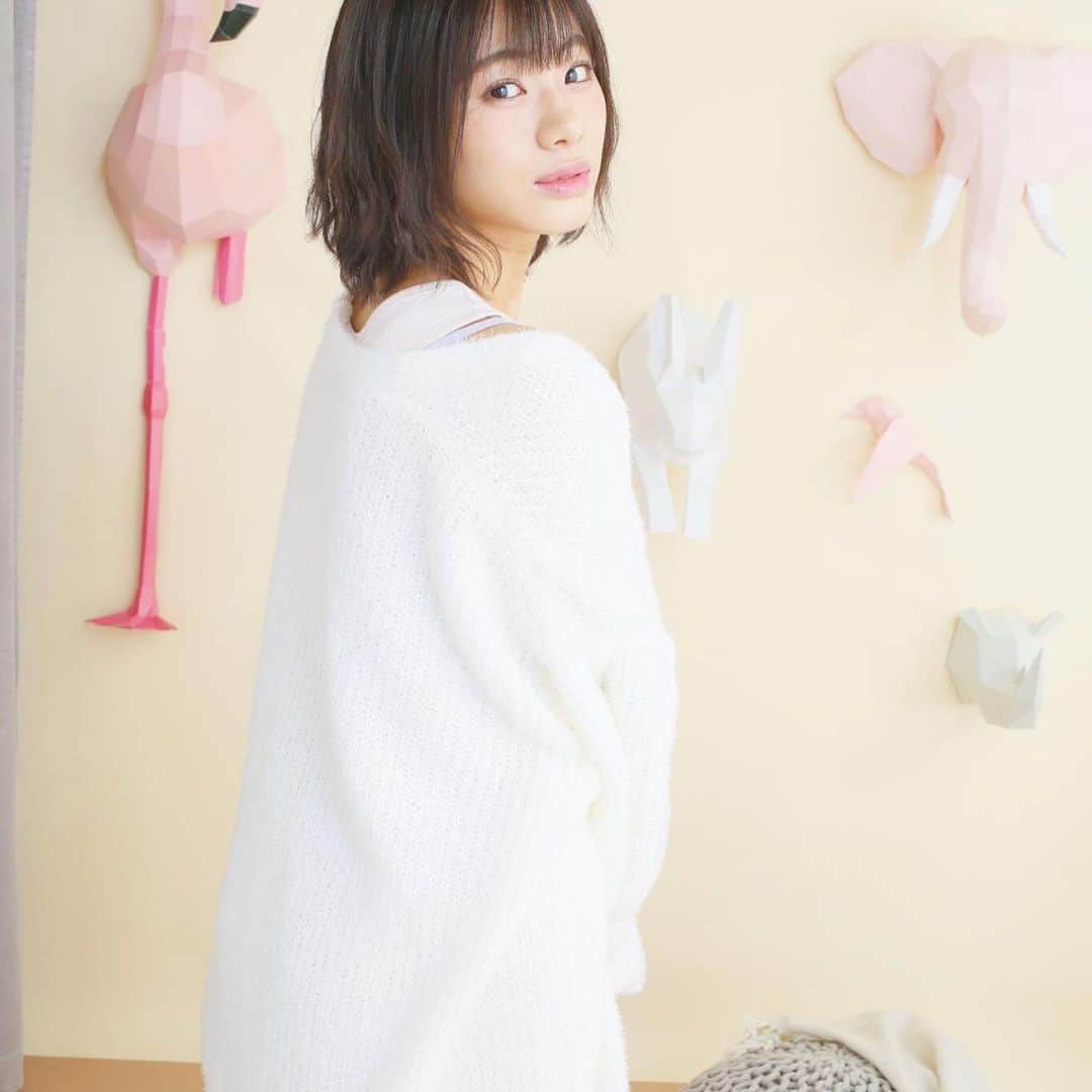 深川舞子のインスタグラム：「生写真発売中です！ 今回は部屋着です！ 超可愛かった、、 #部屋着」