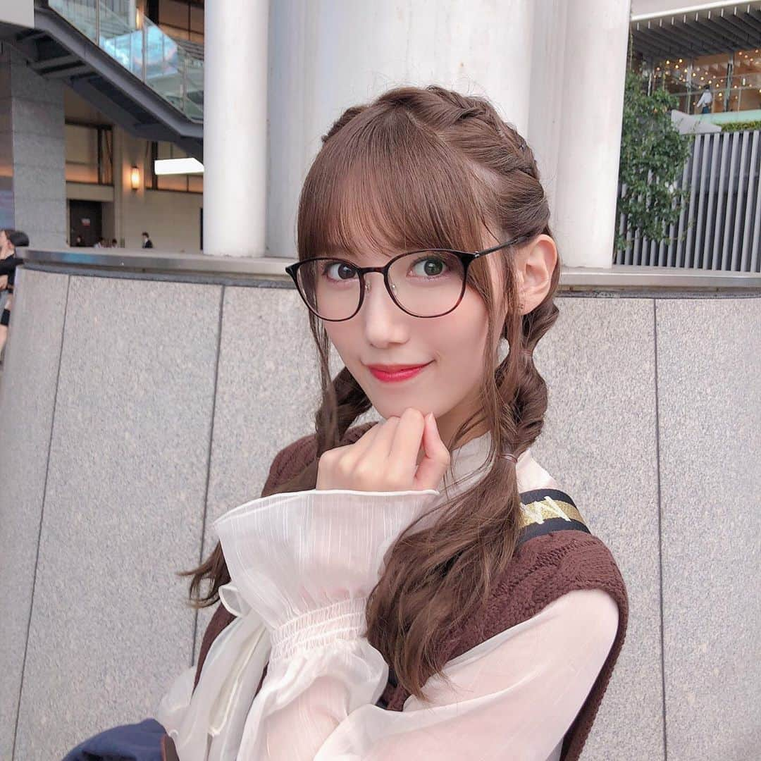 田中菜津美さんのインスタグラム写真 - (田中菜津美Instagram)「今日は 可愛い髪型にしてもらった😊💕 . お洋服も可愛くてお気に入り😘 . タグ付けしてます🏷 . #ootd #コーデ #fashion #秋服 #ヘザー #heather #ニットベストコーデ」9月21日 21時11分 - natsumitanaka_0810