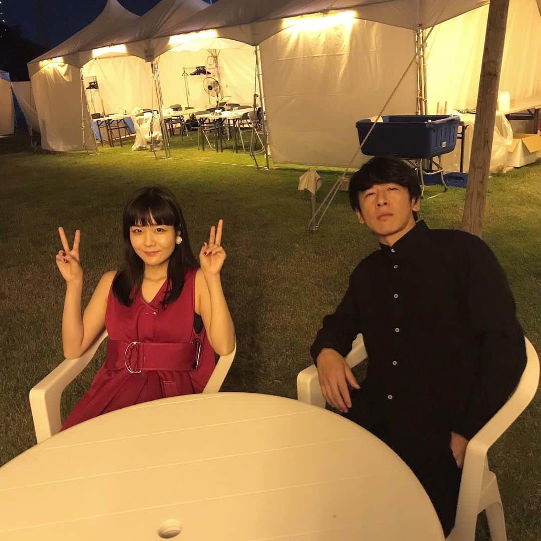 吉澤嘉代子さんのインスタグラム写真 - (吉澤嘉代子Instagram)「PEACEDAY19で私のフェスが終わりました。ステージに上がったらキャンドルジュンさんがキャンドルに火を点けてくださっていてめちゃめちゃ驚きました。綺麗でした！  伊澤さんは今日もかっこうよかった！！」9月21日 21時37分 - yoshizawakayoko