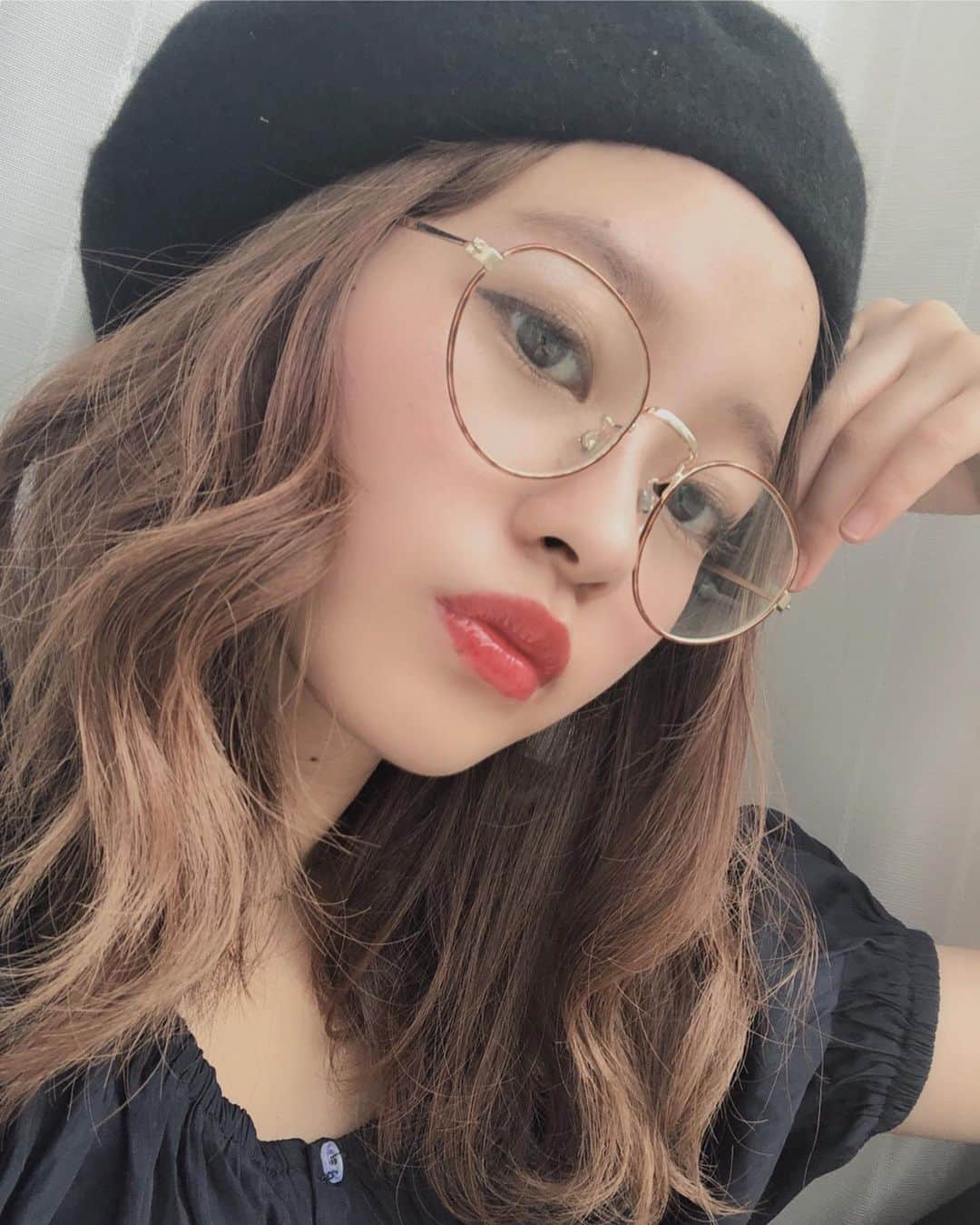 橘二葉さんのインスタグラム写真 橘二葉instagram 久々デコだし メガネちゃん 小学生の頃はよくオールバックのポニーテールで学校行ってたな なつかし 秋 ベレー帽 メガネ メガネ女子 おでこ 前髪なし Me Selfie Make Makeup Hairstyle