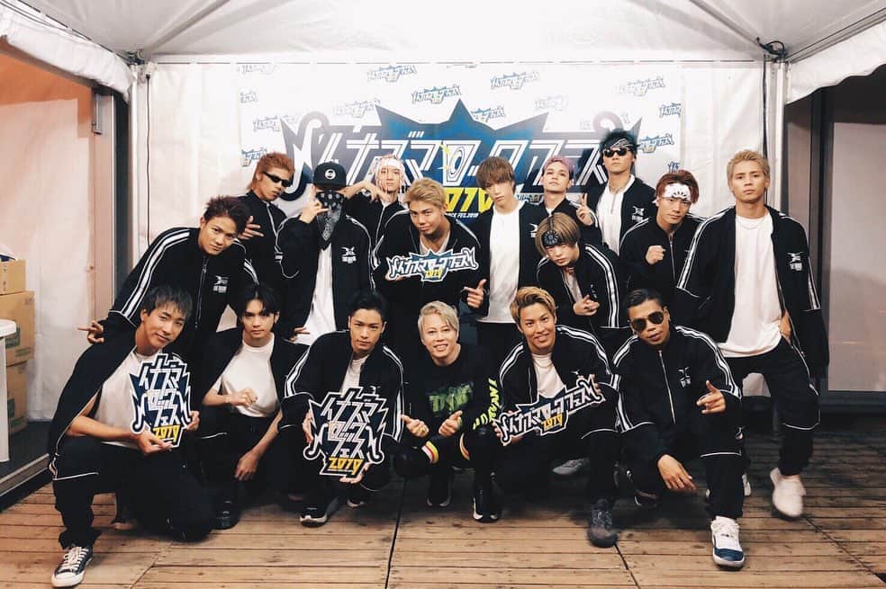 THE RAMPAGE from EXILE TRIBEさんのインスタグラム写真 - (THE RAMPAGE from EXILE TRIBEInstagram)「・ 『イナズマロックフェス2019』出演させて頂きました‼️⚡️ 今回光栄な事にトリを務めさせて頂きました🙇‍♂️✨ 最高にアツイ時間をありがとうございました‼️🔥 そして、西川貴教さん、 ありがとうございました🙇‍♂️✨ #イナズマロックフェス2019 #THERAMPAGE」9月21日 21時51分 - the_rampage_official