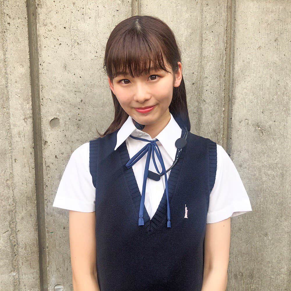 浅井七海さんのインスタグラム写真 - (浅井七海Instagram)「.﻿ ﻿ ﻿ ﻿ 制服﻿ ﻿ ﻿ まだ制服着れるのも﻿ AKB48だったから着れたと思うと﻿ うれしいですネ ♥﻿ ﻿ 紐リボンすき~~~かわいい~~~！﻿ ﻿ 好みすぎる組み合わせでこれで﻿ 学校通いたかったなあ、、﻿ ﻿ ﻿ #制服 #紐リボン #青スカート﻿ ﻿ ﻿」9月21日 22時04分 - naamin48_