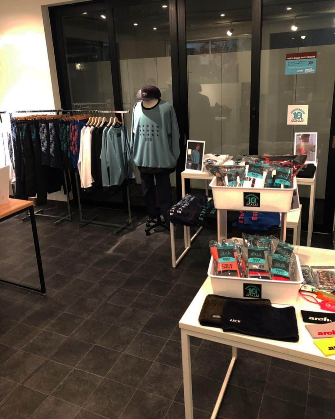 藤高宗一郎さんのインスタグラム写真 - (藤高宗一郎Instagram)「Arch10周年記念🎉 無事にPOP UP STORE1日目が終わりました(^^) 来て頂いた方本当にありがとうございました！ お会い出来て嬉しかったです(^^) 明日、明後日も原宿にて開催しています！ 是非来て下さい🙌✨ 【場所】 東京都渋谷区神宮前3-21-17 BOK Gallery 1F #アーチ #Arch #ARCH_BALLER」9月21日 22時00分 - ssou3