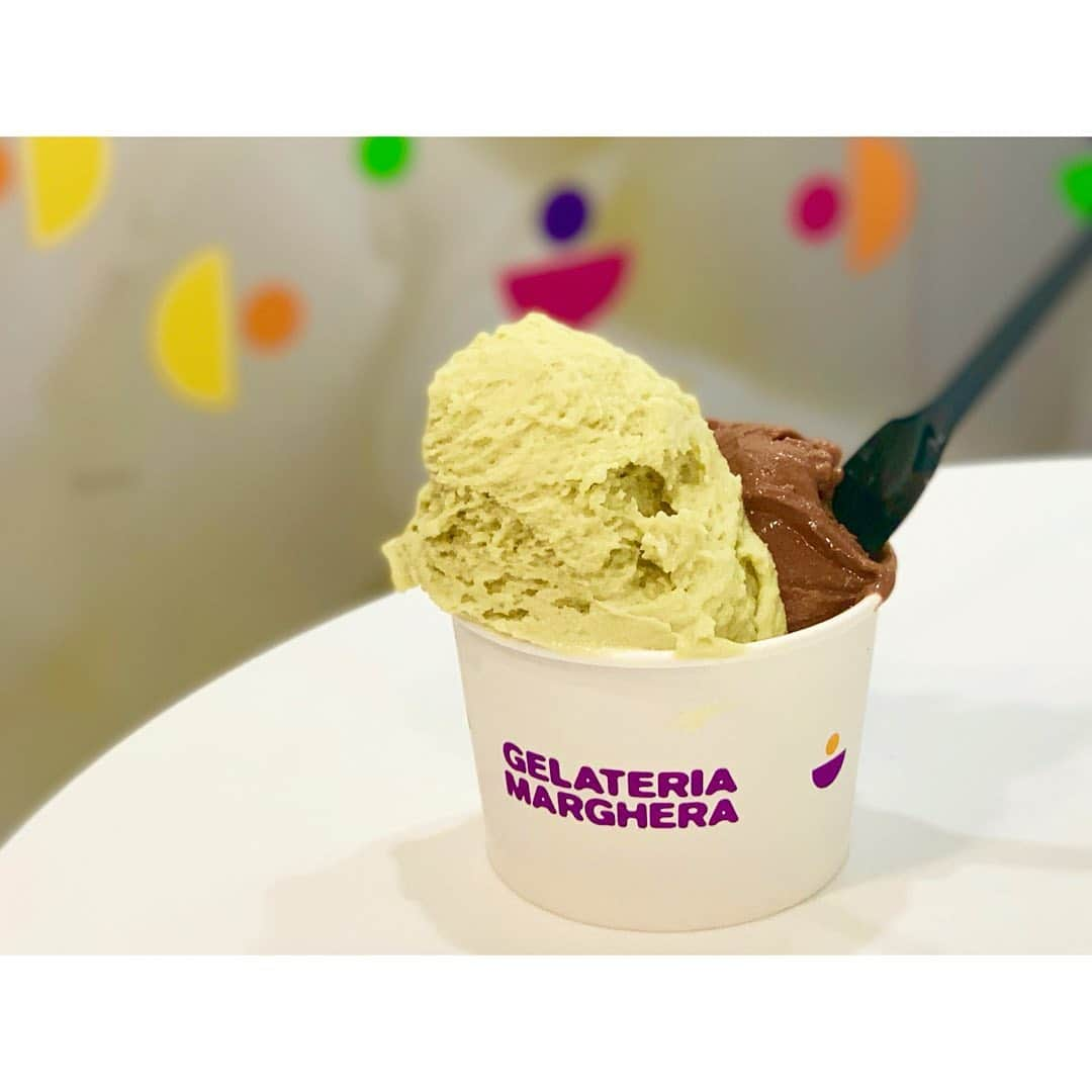 中田奈沙さんのインスタグラム写真 - (中田奈沙Instagram)「Pistacchio & Gianduja🍨 @gelateriamarghera ピスタチオとチョコの組み合わせって 王道で大好き🤤❤️ * #奈沙ログ #奈沙ログin麻布十番 * * #gelato #gelateria #gelateriamarghera #marghera #azabujuban #tokyo #dolce #dessert #pistacchio #pistàcchio #gianduja #gianduia #chocolate #foodie #foodstagram #foodgasm #instafood #foodporn #foodpic #ジェラート #ジェラテリアマルゲラ #マルゲラ #ジェラテリア #麻布十番 #ピスタチオ #ジャンドゥーヤ #チョコ #チョコレート」9月21日 22時17分 - nasa_nakada