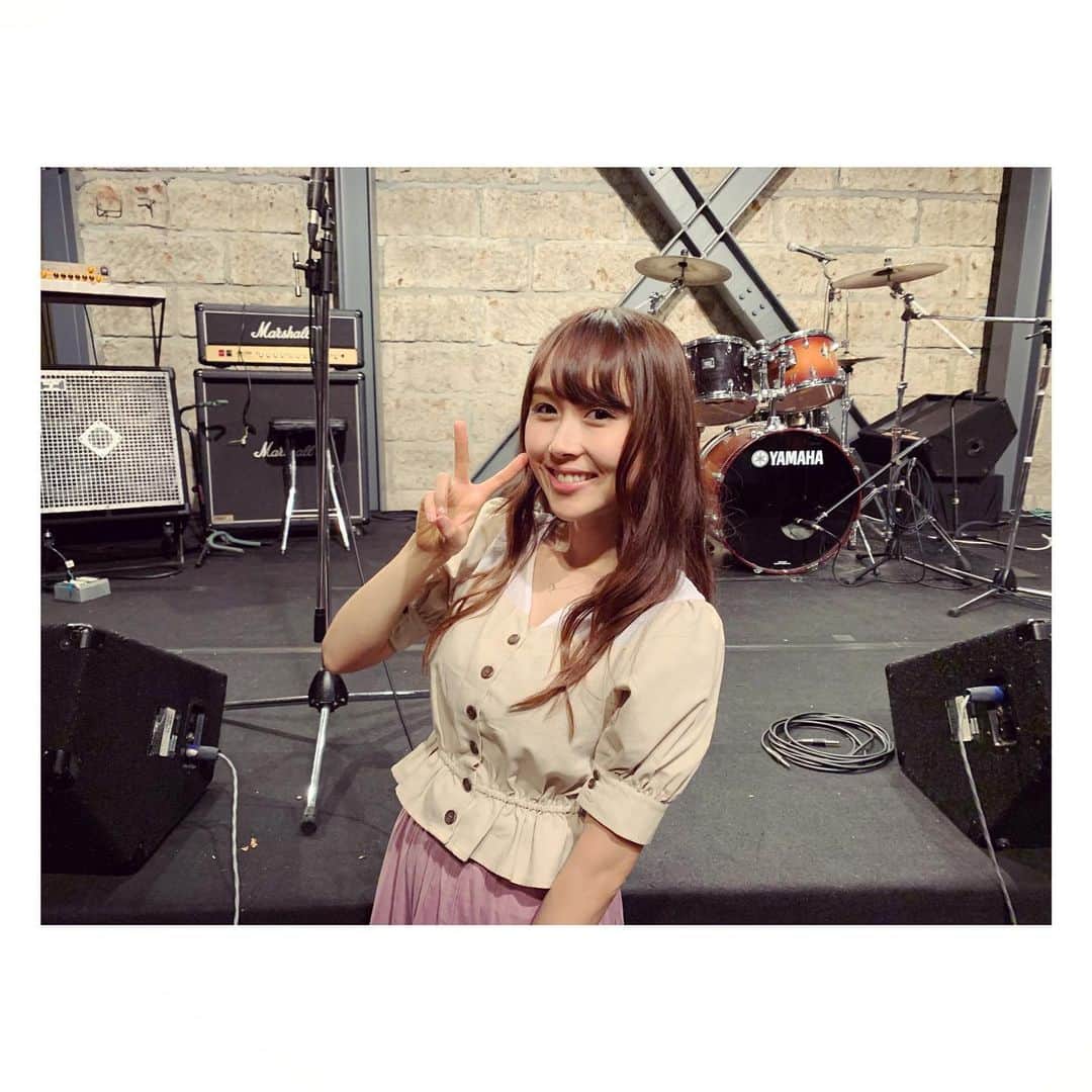 小池ジョアンナのインスタグラム：「明日は、約2ヶ月振りのライブ！！ 六本木morph-tokyoにて19:15～♪ _ 是非お待ちしてます💓 ご予約DMからも受付てます🤗」