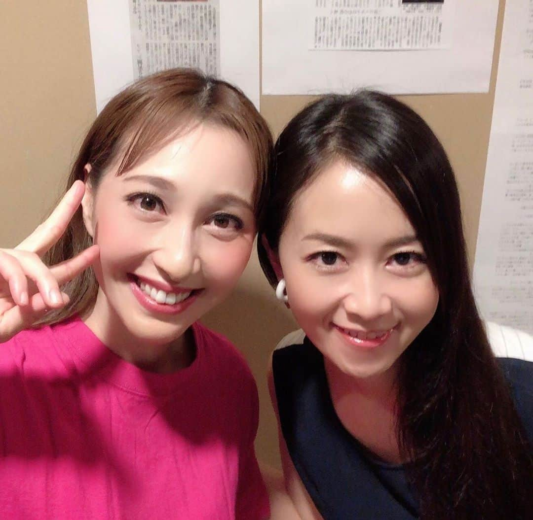 岡田ひとみ（ねんドル）さんのインスタグラム写真 - (岡田ひとみ（ねんドル）Instagram)「三谷幸喜さん作・演出『愛と哀しみのシャーロック・ホームズ』へ。 愛が哀しませるもの、救うもの…たくさん笑って引き込まれます。 そしてはいだしょうこちゃんのキュートさにhappyになりました！ #show #entertainment #friends #愛と哀しみのシャーロックホームズ #はいだしょうこ」9月21日 22時28分 - hitomi_nendol