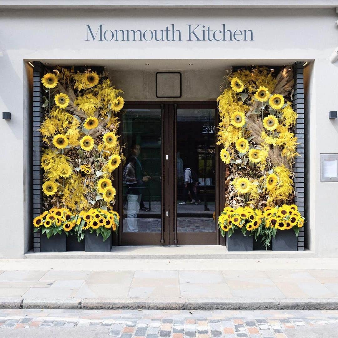 KUNIKAのインスタグラム：「🌻🌻🌻」