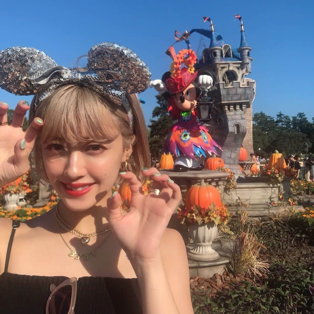 夏焼雅さんのインスタグラム写真 - (夏焼雅Instagram)「@disneyland  HELLOWEEN可愛かった〜🎃💜🧡🖤🎃💜🧡🖤🎃💜🧡🎃」9月21日 23時37分 - miyaaa0825