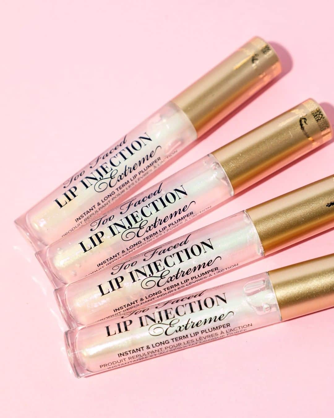 Too Facedさんのインスタグラム写真 - (Too FacedInstagram)「💋💋 #regram @jerrodblandino Plump it up!👄🙌Get immediate and long-term plumping results with my Lip Injection Extreme Lip Gloss!  #toofaced」9月22日 0時00分 - toofaced