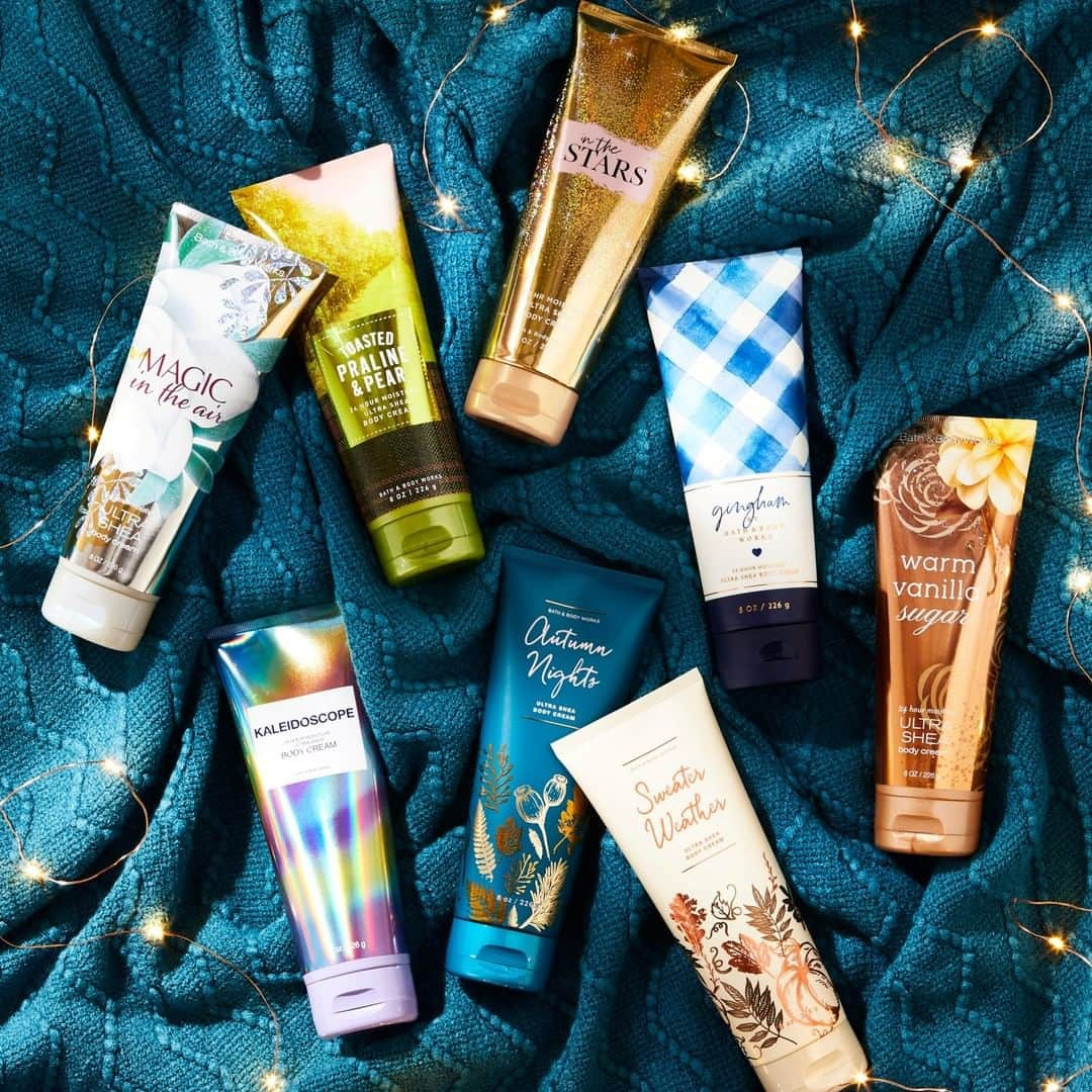 Bath & Body Worksさんのインスタグラム写真 - (Bath & Body WorksInstagram)「If you could only pick 1 cozy Fall fragrance, which one would you pick & why?! 🍁」9月22日 0時00分 - bathandbodyworks