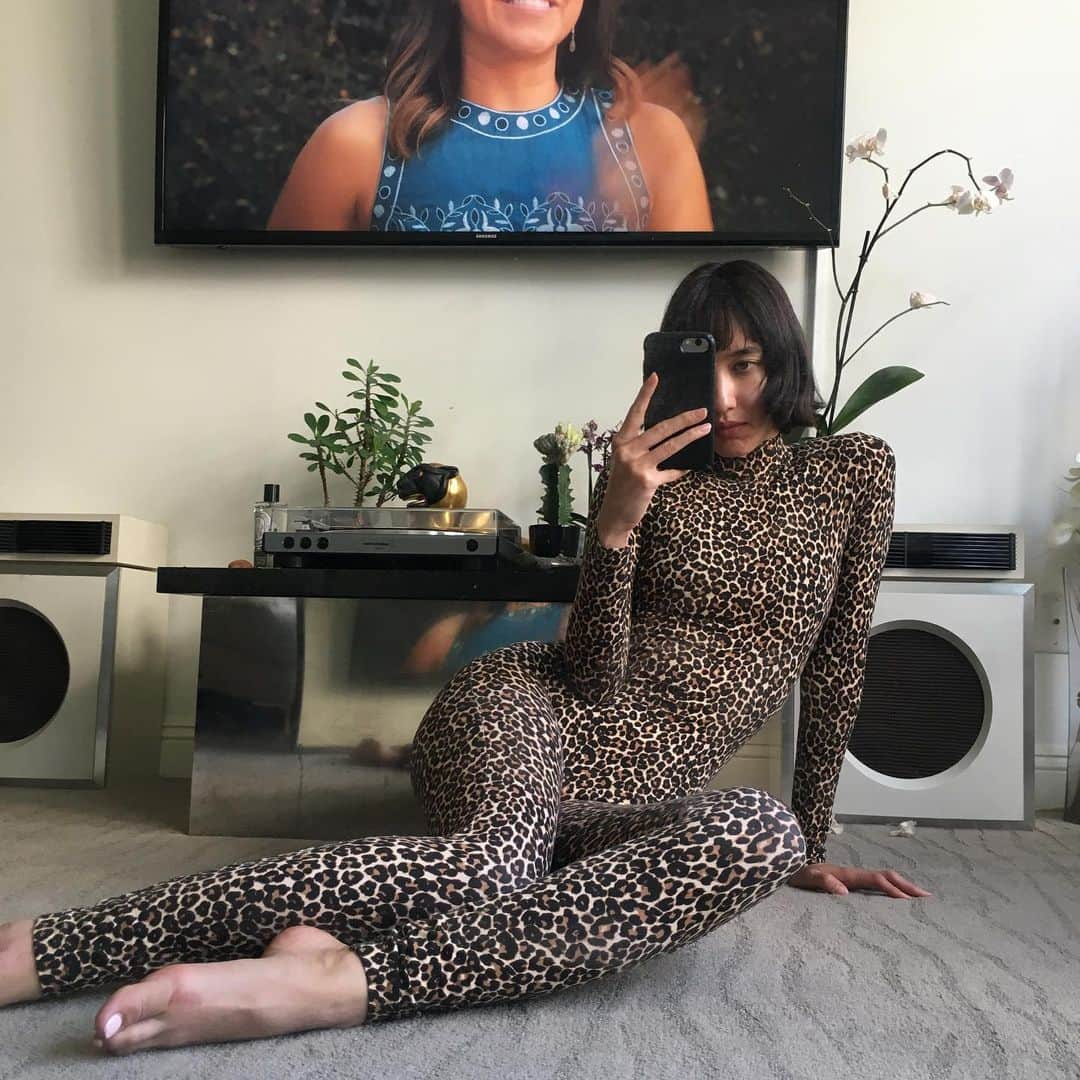 ジュリー・ロッシュさんのインスタグラム写真 - (ジュリー・ロッシュInstagram)「I heard animal prints are in #leopardleotard #leotard #leopard #bodysuit」9月22日 1時17分 - julierochemiya