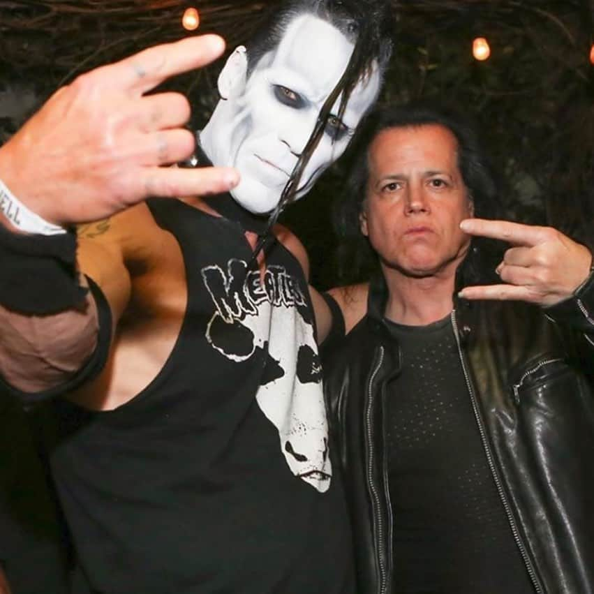 ロブ・ゾンビさんのインスタグラム写真 - (ロブ・ゾンビInstagram)「Two agents of evil at the 3 From Hell after party! #misfits #glenndanzig #doylewolfgangvonfrankenstein #3fromhell」9月22日 1時37分 - robzombieofficial