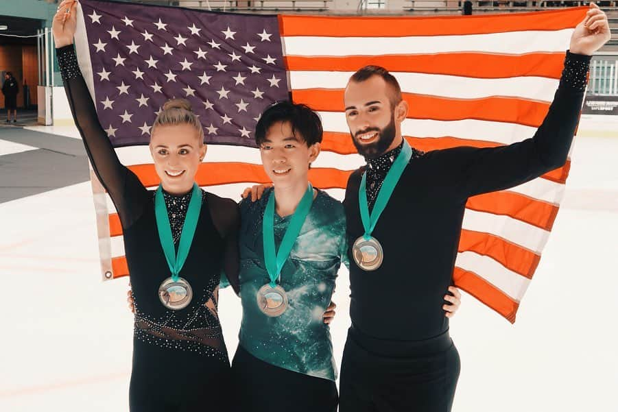 アシュリー・ケインさんのインスタグラム写真 - (アシュリー・ケインInstagram)「Big week for us here in Salt Lake City!🥇🇺🇸 Always a proud moment to hear your national anthem played in your home country! Goals achieved & now time to set new ones. Thank you to our coaches for preparing us for this competition and to @usfigureskating for this opportunity. Kathy Casey, these performances are dedicated to you 💫 Onto the next, Skate America! ➡️」9月22日 1時58分 - icegirlash