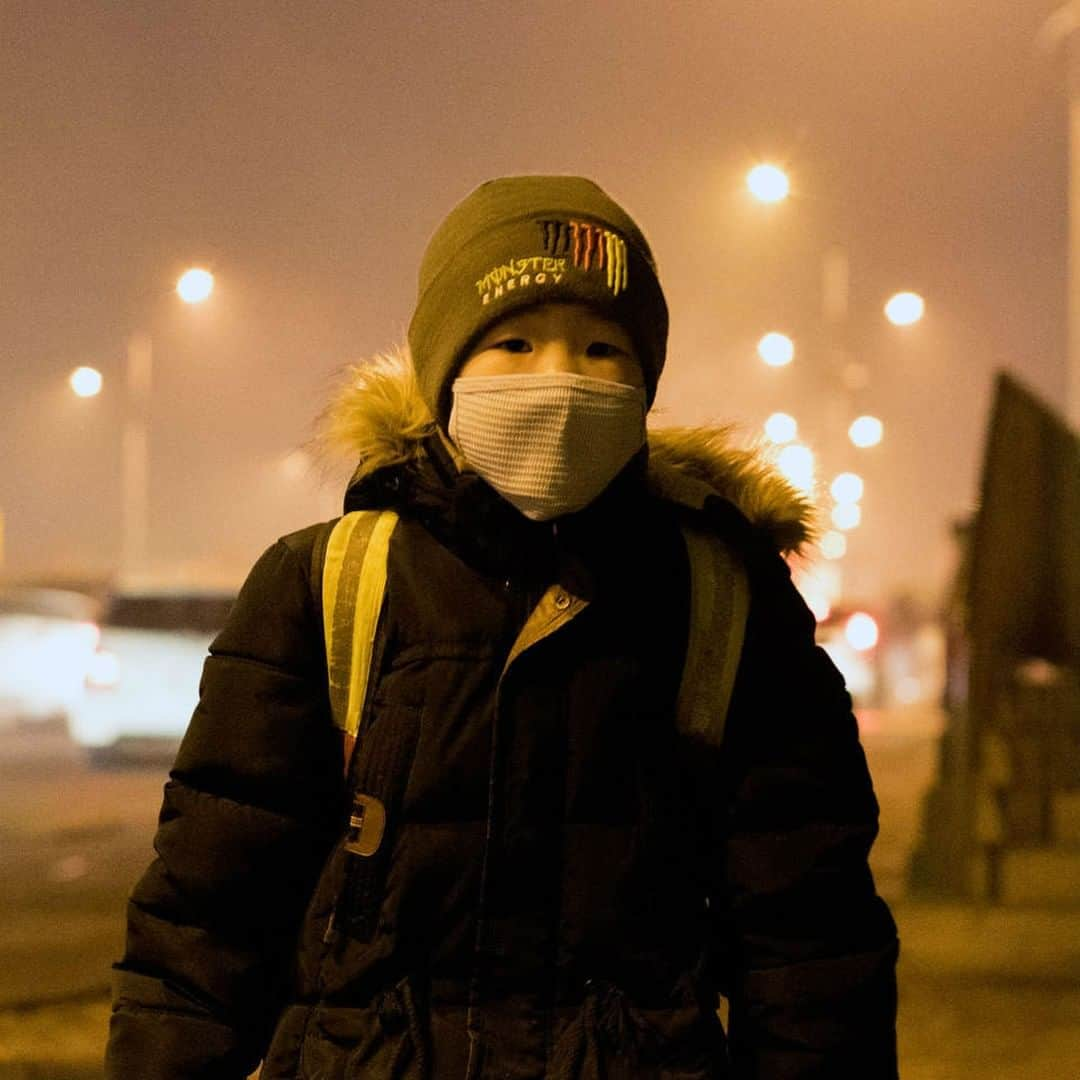 unicefさんのインスタグラム写真 - (unicefInstagram)「Air pollution is putting... . . . Babies’ brains at risk. Children’s lungs at risk. Our climate at risk. . . . Inaction is not an option. We must reduce emissions and pollution now. #ClimateAction © UNICEF/UN0154526/Batbaatar」9月22日 2時15分 - unicef