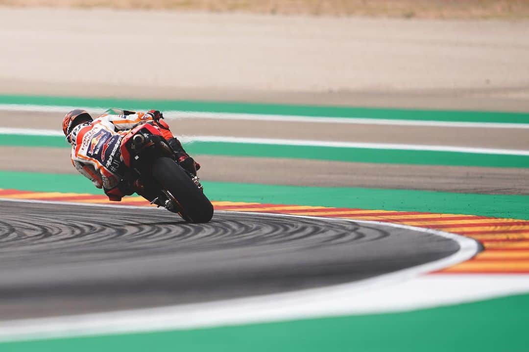 レプソル・ホンダのインスタグラム：「Painter 🖌 • • • • #AragonGP」