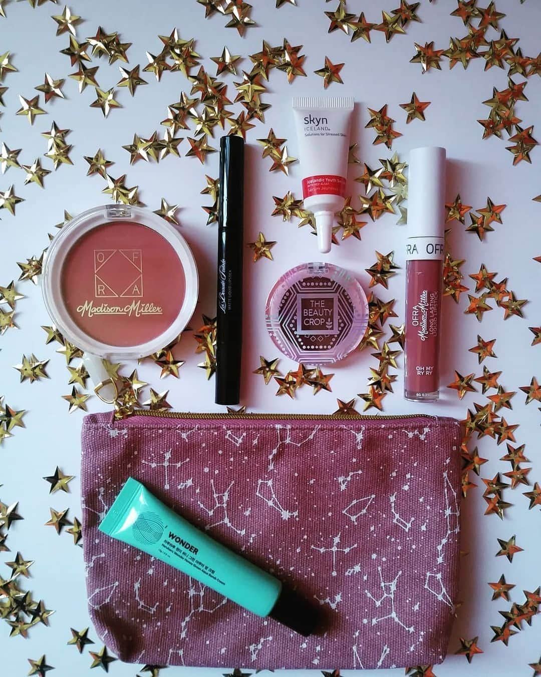 ipsyさんのインスタグラム写真 - (ipsyInstagram)「Now this is what we call a five-star Glam Bag! || #IPSY #DiscoverYourself #IPSYnorthstar @ofracosmetics @madison89miller @thebeautycrop @skyniceland @la_beaute_fatale_official」9月22日 2時37分 - ipsy