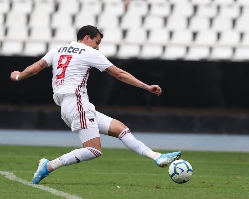 São Paulo FCさんのインスタグラム写真 - (São Paulo FCInstagram)「Quando o esforço é recompensado! #VamosSãoPaulo 🇾🇪 ⠀⠀⠀⠀⠀⠀⠀⠀⠀ 📸 Rubens Chiri / saopaulofc.net」9月22日 2時40分 - saopaulofc