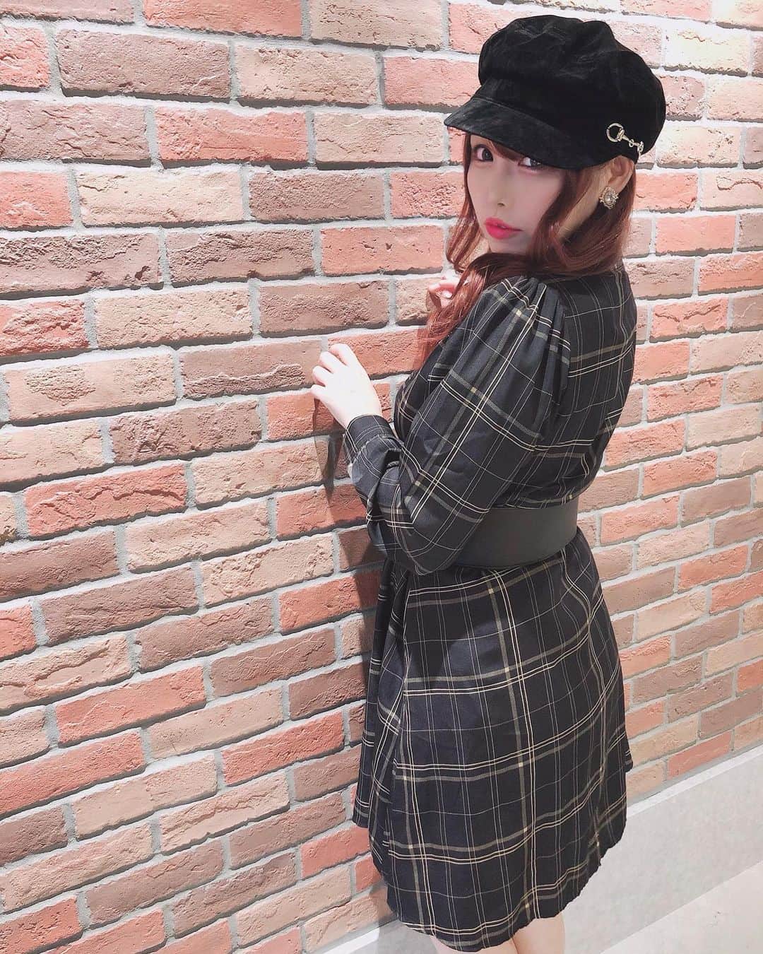 塚本舞さんのインスタグラム写真 - (塚本舞Instagram)「こちらは、やなパイ先生📷﻿ ﻿ 何故かグラビア色が強い…？🤣🤣﻿ ﻿ 二人とも綺麗に撮ってくれてありがとう☺️🙏❤️﻿」9月22日 2時41分 - maipuni