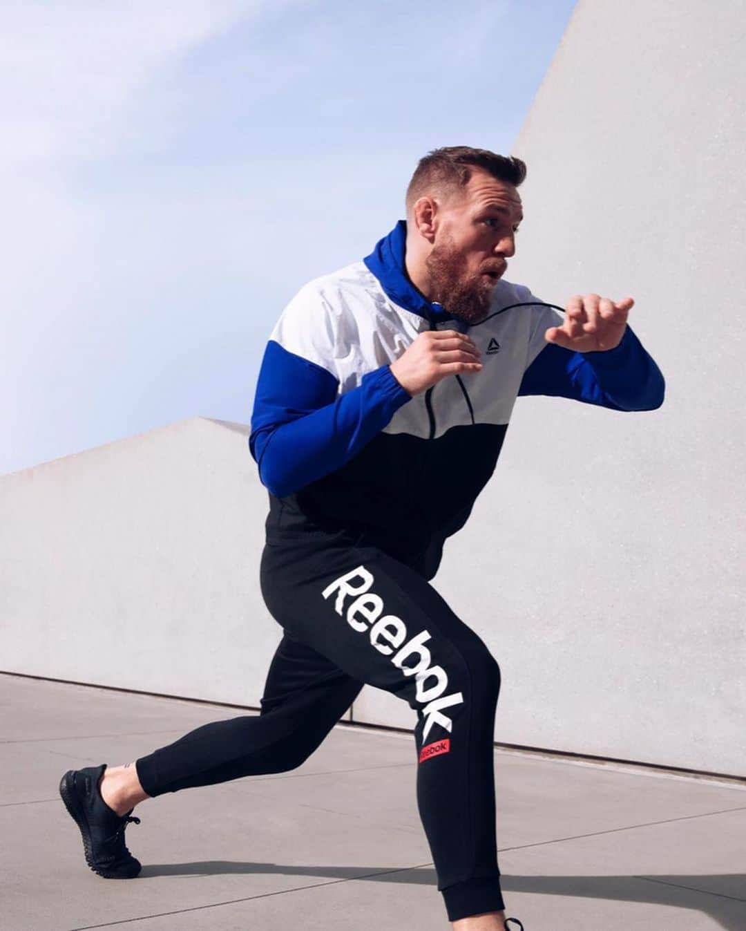 コナー・マクレガーさんのインスタグラム写真 - (コナー・マクレガーInstagram)「Gearing up for the next challenge! @Reebok」9月22日 3時06分 - thenotoriousmma