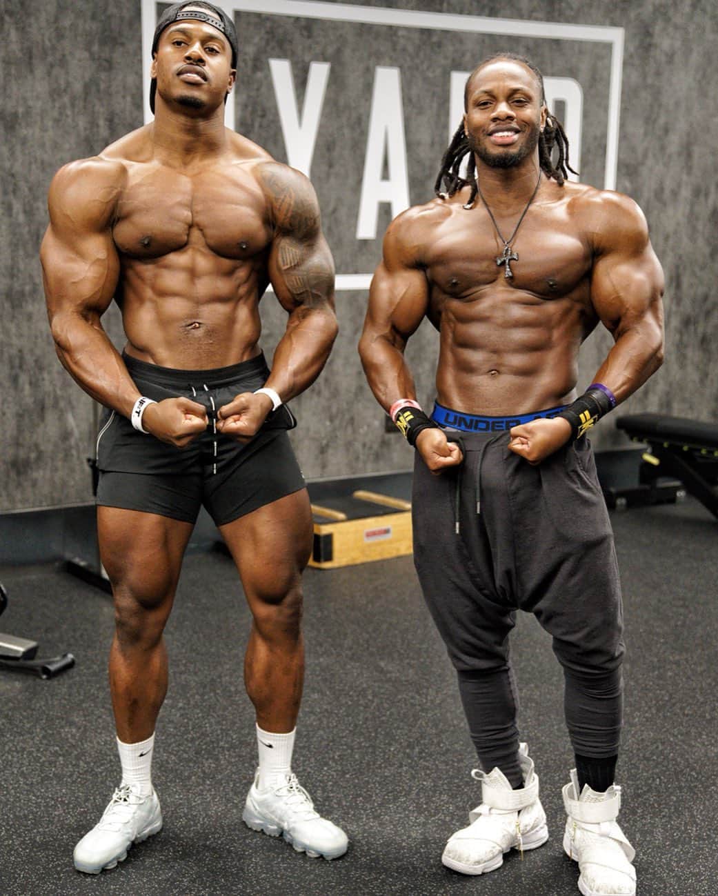 Ulissesworldさんのインスタグラム写真 - (UlissesworldInstagram)「Awesome Biceps Session with @simeonpanda the other day 💪 Full video will be uploaded soon on my @youtube Channel so make sure you Subscribe _ WWW.YOUTUBE.COM/ULISSESWORLD ⁣⁣_ LINK IN MY BIO🔥for my Meal Plans & Programs (Females also) HOW TO JOIN👆(Link in my Bio)👆Get Your Customised MEAL PLANS & SHREDDING / MASS Programs❗️IAMDEDICATED.ULISSESWORLD.COM @iamdedicated_army #iamdedicated #iamdedicatedprogram #Ulissesworld #fitnessmotivation #fit #fitness #love #bodybuilding #sharah_ulisses #lifestyle #dedication #gym #gymmotivation #simeonpanda #letsgo #youtube」9月22日 3時49分 - ulissesworld