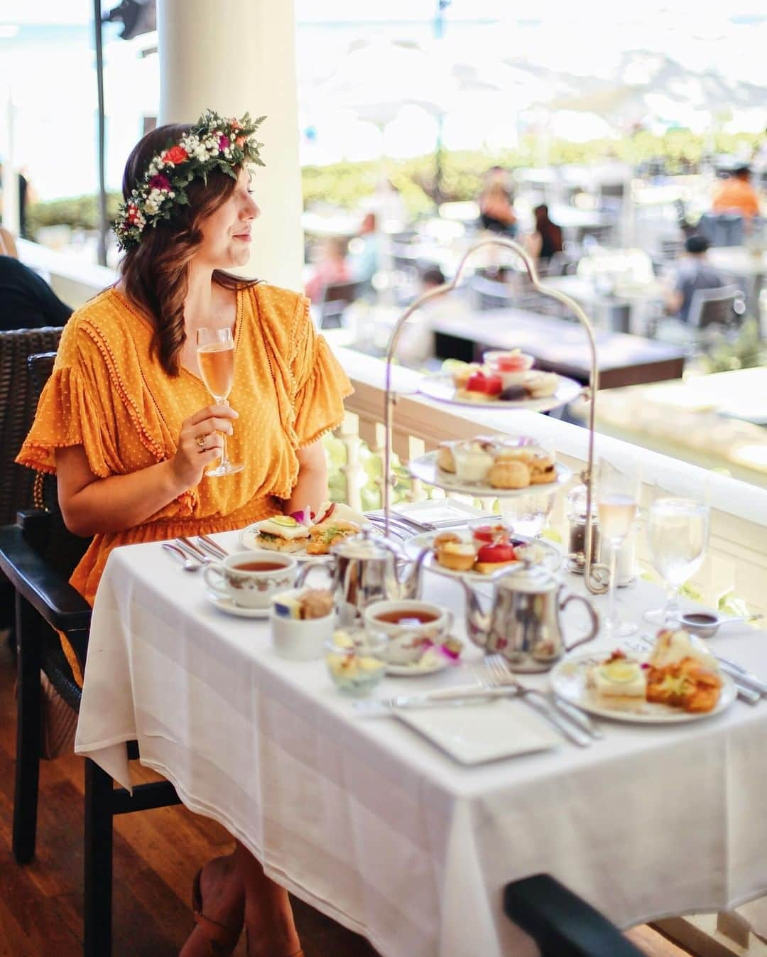 ハワイアン航空さんのインスタグラム写真 - (ハワイアン航空Instagram)「Join us for some cake by the ocean! 🍰 Where's your favorite place for brunch? 📷: @venturetravelist 📍: Beachhouse at the Moana, Oʻahu . . . . #ExploreHawaii #GlimpseofHawaii #NakedHawaii #HawaiiUnchained #AlohaOutdoors #AdventureAwaits #VisitOahu #HawaiiNei」9月22日 4時00分 - hawaiianairlines