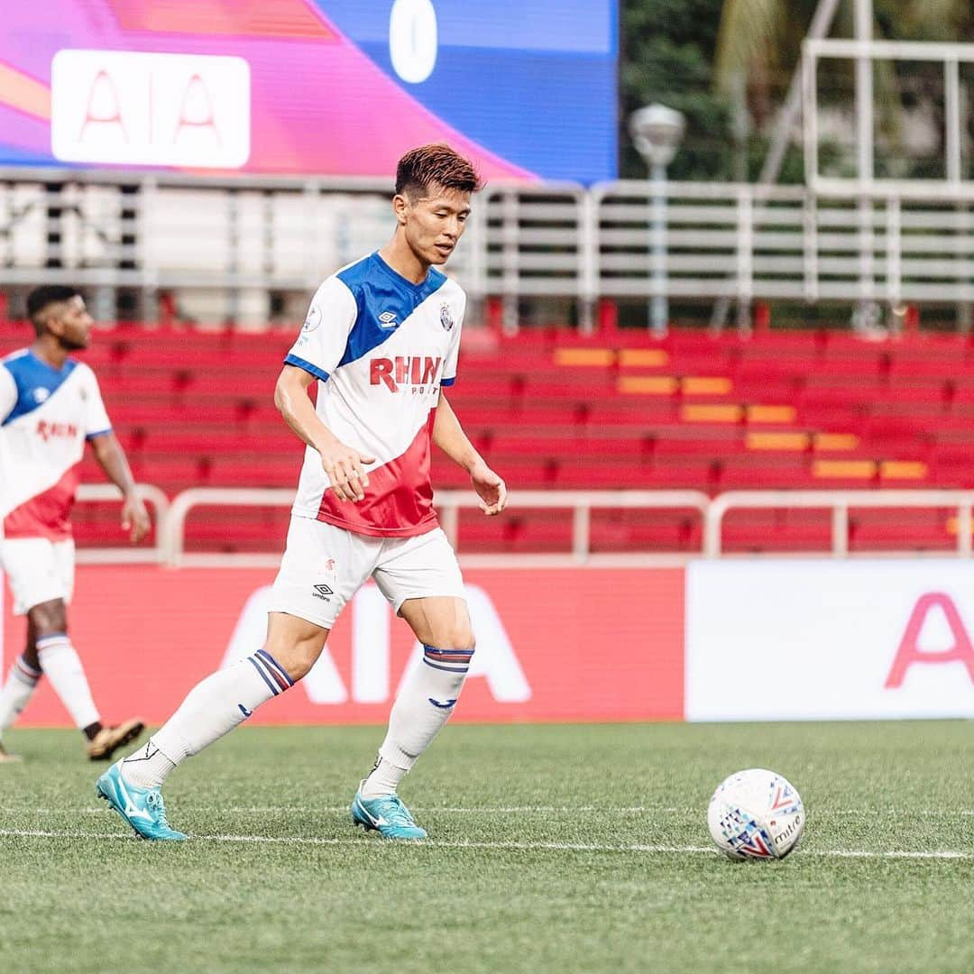 福田健人さんのインスタグラム写真 - (福田健人Instagram)「🦏💨🔥 #Matchday23 ・ ・ ・ 📸 @najywan  @sgpremierleague @warriorsfcsg  @ryudben_sports  @n2performance  #mizuno #mizunofootballasia」9月22日 14時04分 - kento_fukuda_5