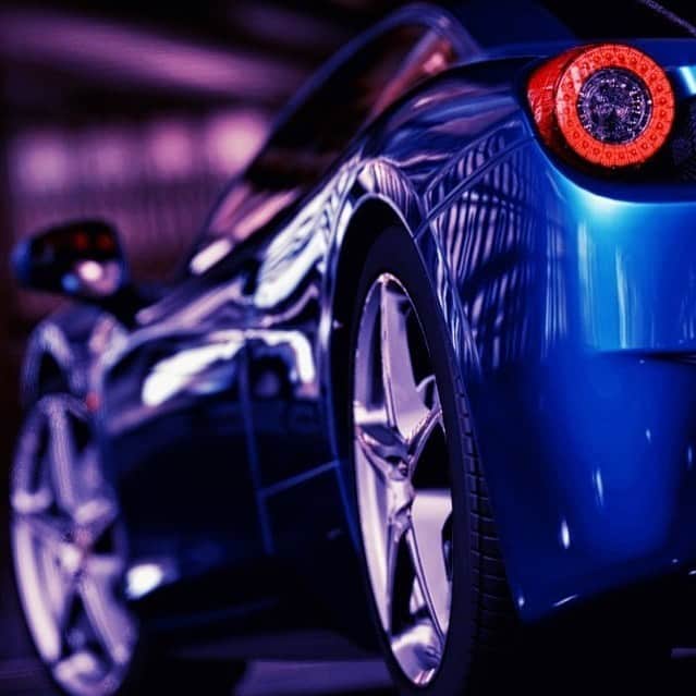 ライアン・フリードリンガウスのインスタグラム：「What’s your favorite car 🚘 #westcoastcustoms #custom」