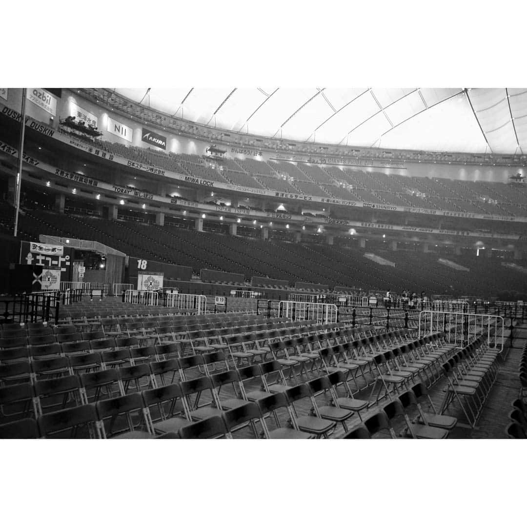 小林直己さんのインスタグラム写真 - (小林直己Instagram)「‪TOKYO-dome Day-1‬ ‪楽しんでいきましょう！‬ ‪#EXILE #三代目JSOULBROTHERS #三代目JSOULBROTHERSfromEXILETRIBE #三代目JSB #三代目 #3jsb #ldh #小林直己 #NaokiKobayashi ‬ ‪#RAISETHEFLAG #Tokyodome #jpop #kpop #jsb #japan #tour #show #燃えてきた‬」9月22日 14時48分 - naokikobayashi_works