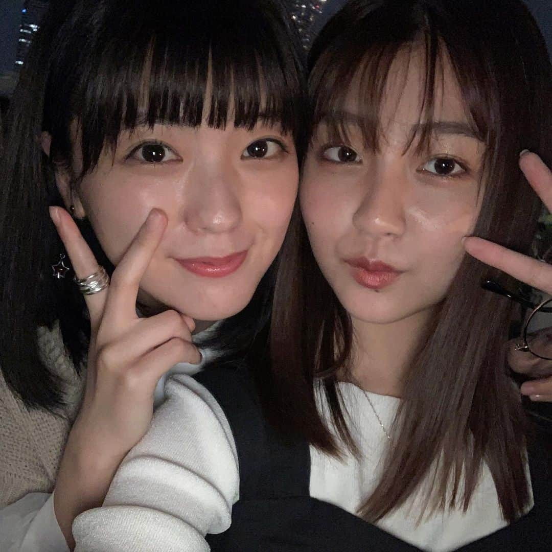 工藤美桜さんのインスタグラム写真 - (工藤美桜Instagram)「ツーショット👯‍♀️❤︎❤︎ みんなとも撮りたかったな〜！！ #ゆいてぃやん ⠀ #キャニちゃん ⠀ #あかりん ⠀ #自然と笑顔になります⠀ #余韻 ⠀」9月22日 14時55分 - mmio_kudo