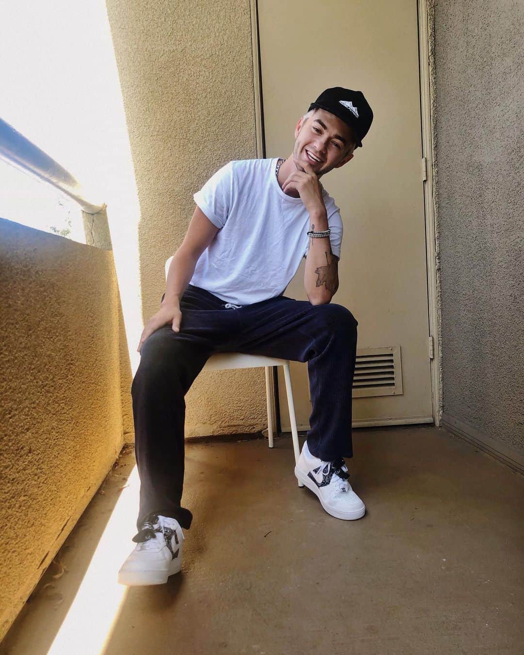 ジャック・ジョンソンのインスタグラム：「Smile!」