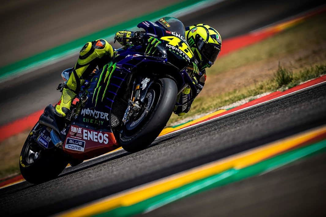 バレンティーノ・ロッシさんのインスタグラム写真 - (バレンティーノ・ロッシInstagram)「Motorland de Aragon,Spain Saturday,official practice 📸 @falex79 @gigisoldano @jesusrobledo」9月22日 6時19分 - valeyellow46