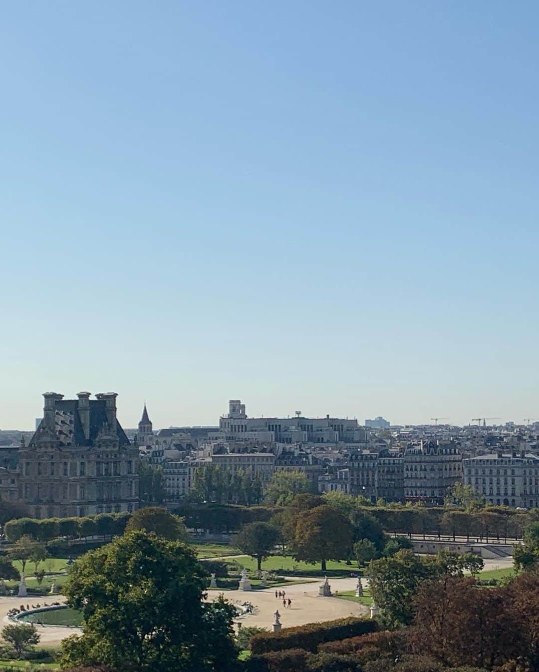 和央ようかさんのインスタグラム写真 - (和央ようかInstagram)「Beautiful morning in Paris 🇫🇷360 degree view 😍😍😍amazing ❤️💕❤️💕 美しいパリの朝🇫🇷 360度パリを見渡せる最高のテラスにお邪魔しました❤️💕😍 #takakoworldstylin🌎  #lifestyle #france 🇫🇷 #paris #lemeurice  #yokawao #和央ようか #フランス #パリ #ホテルムーリス #amazingview」9月22日 7時02分 - yokawao0215