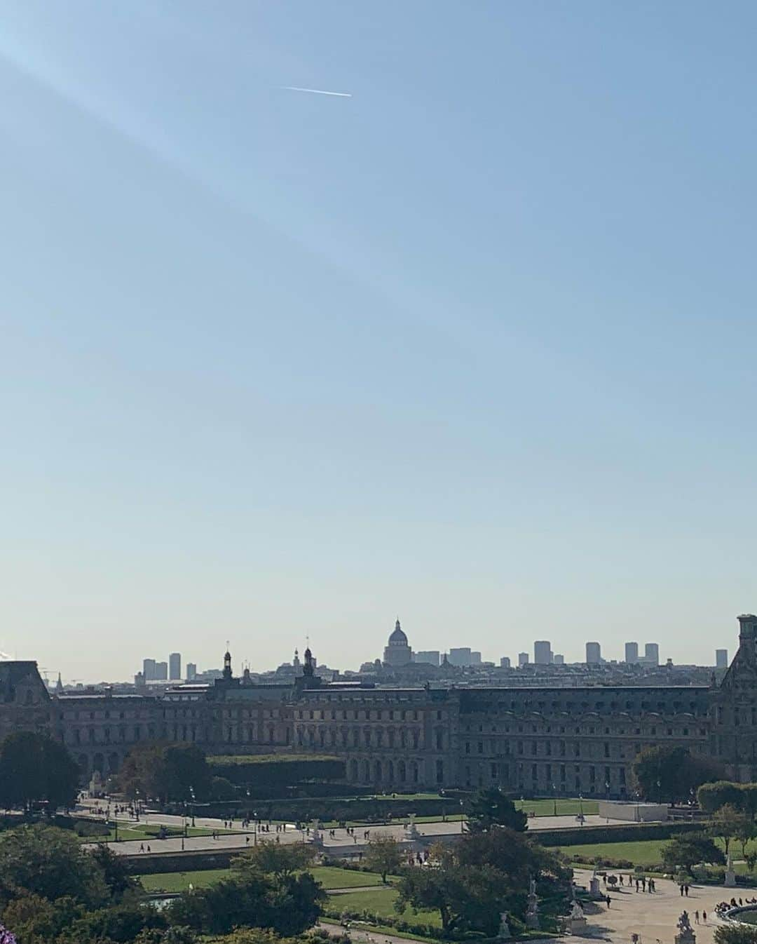 和央ようかさんのインスタグラム写真 - (和央ようかInstagram)「Beautiful morning in Paris 🇫🇷360 degree view 😍😍😍amazing ❤️💕❤️💕 美しいパリの朝🇫🇷 360度パリを見渡せる最高のテラスにお邪魔しました❤️💕😍 #takakoworldstylin🌎  #lifestyle #france 🇫🇷 #paris #lemeurice  #yokawao #和央ようか #フランス #パリ #ホテルムーリス #amazingview」9月22日 7時02分 - yokawao0215