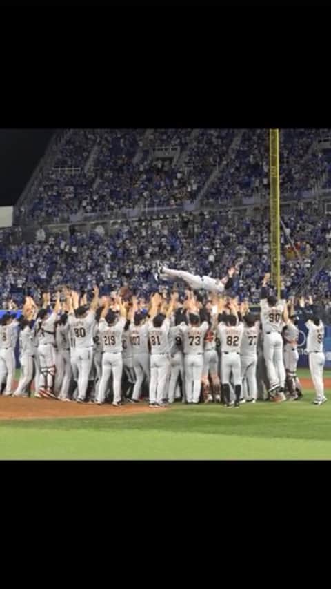 Under Armourさんのインスタグラム動画 Under Armourinstagram 読売ジャイアンツ 5年ぶり37回目の栄冠 この道は続く ジャイアンツ Giants アンダーアーマー 9月22日 8時00分 Underarmourjp