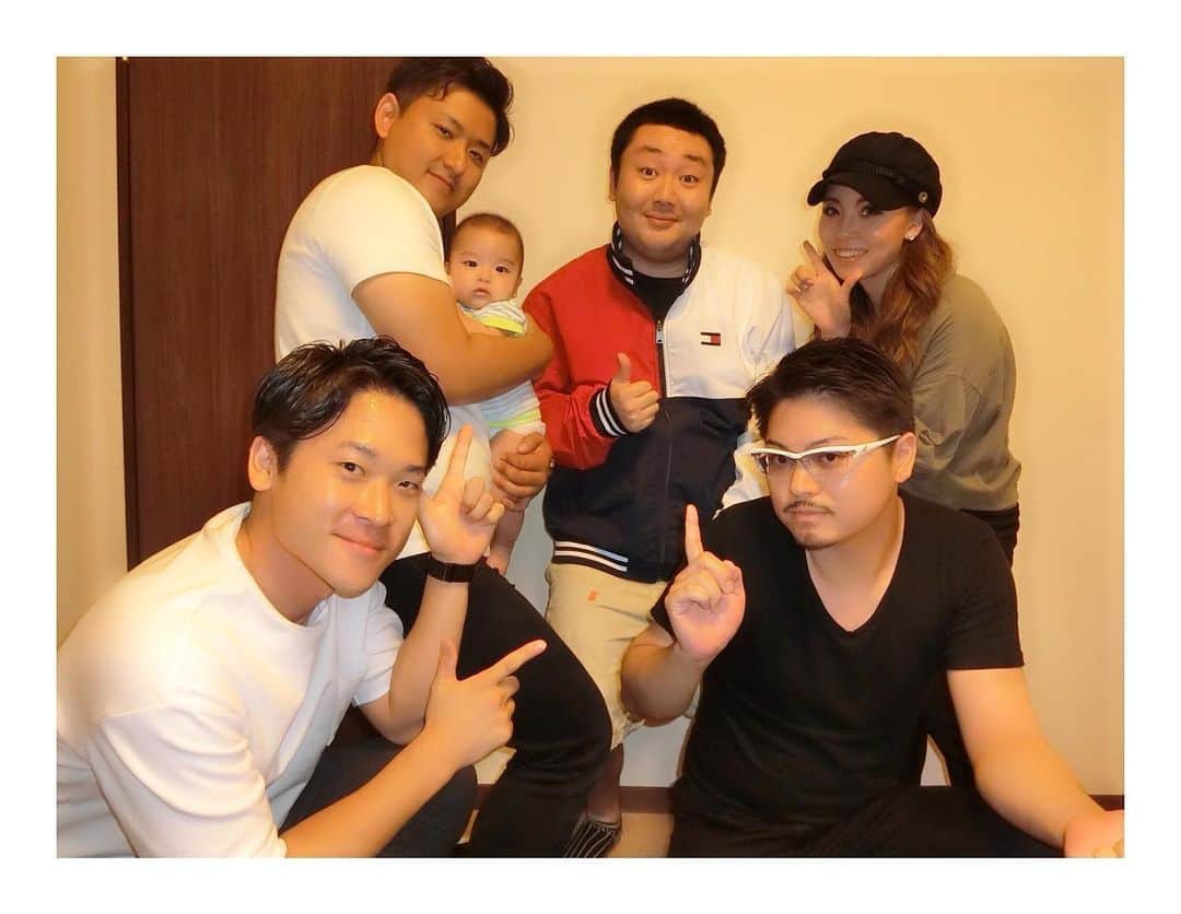 Momoeのインスタグラム：「🍻🍻🍻✨✨✨🍻🍻🍻✨✨✨ . . はじ姉お誕生日おめでとうの日❤️ 楽しかった❤️✨ . . 🍻🍻🍻✨✨✨🍻🍻🍻✨✨✨ . . #happy #男の子ベビー #赤ちゃんのいる生活 #赤ちゃん #baby #family #家族 #0歳 #成長記録 #育児記録 #boy #育児 #smile #男の子 #息子 #code #love #birthday #子供 #thankyou #宝物 #ベビー #fashion #follow #boy #パパ #ママ #ママ友 #ママ会 #4ヶ月」