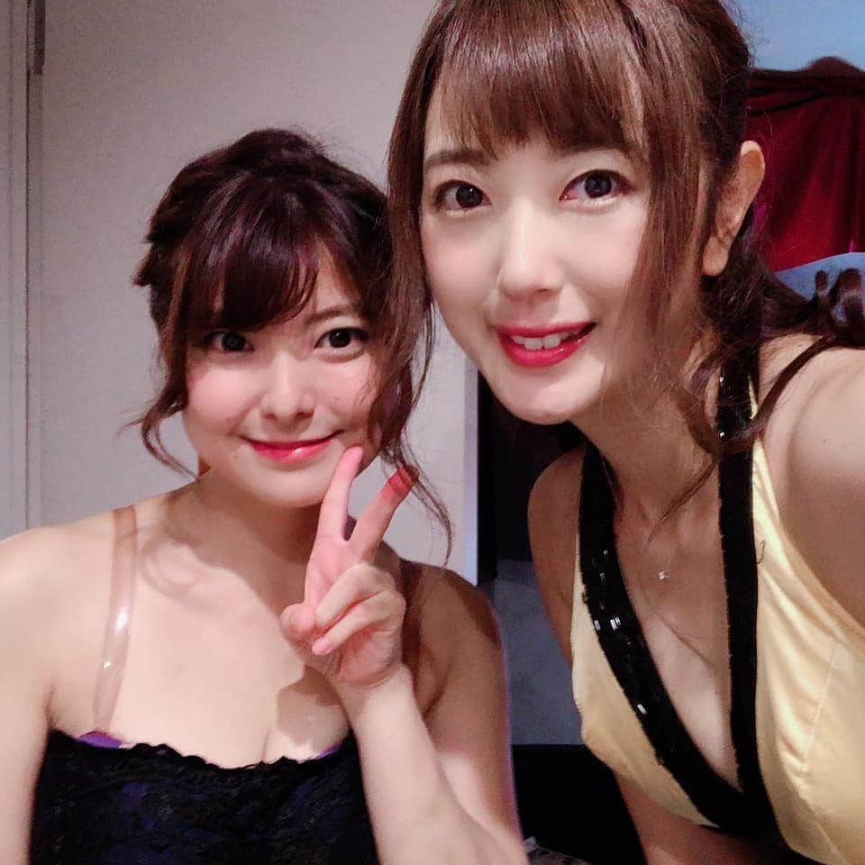 花井美理さんのインスタグラム写真 - (花井美理Instagram)「ありがとうございました！！ 歌舞伎町の夜は刺激的だったぜー #スナック夢栗 #小倉遥 ちゃんと」9月22日 9時30分 - miri_hanai_official