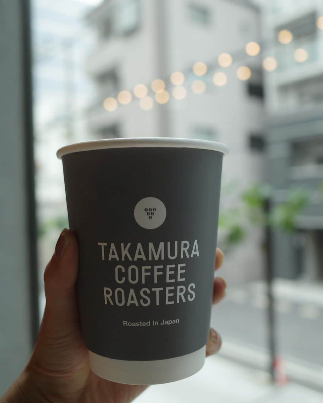 前田希美（まえのん）さんのインスタグラム写真 - (前田希美（まえのん）Instagram)「先日 @takamura_coffee_roasters  さんに行ってきました。  倉庫カフェで店内も とてもオシャレなのです☺︎ めっちゃ好きな感じ。  ワインもたくさんあるので ワインが好きな方も是非。  のんは大好きなカフェラテ☺︎ どこのカフェに行っても 頼むのはいつもカフェラテなの❤︎ いつかは全国で のんカフェ巡りしたいなぁ。  参考にしたいので、 皆さんのおすすめのカフェがあったら 教えてください♥  #のんカフェ巡り #カフェ #大阪カフェ  #タカムラコーヒー #倉庫カフェ  #takamuracoffeeroasters #のんの旅」9月22日 15時15分 - maeda_nozomi
