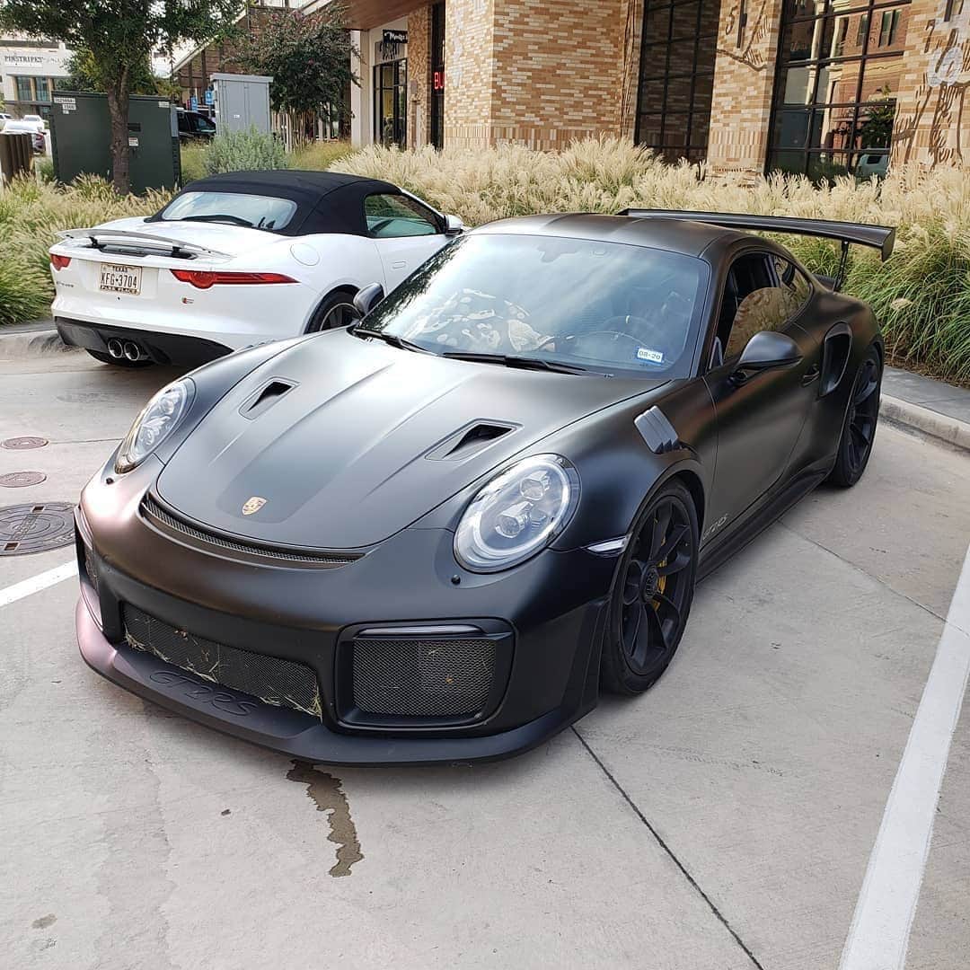 CarsWithoutLimitsさんのインスタグラム写真 - (CarsWithoutLimitsInstagram)「Darth Vader’s GT2RS Photo @jwkautomotives  #carswithoutlimits #porsche #gt2rs」9月22日 9時56分 - carswithoutlimits