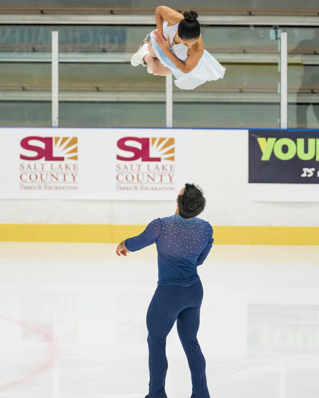 ジェシカ・カラランのインスタグラム：「it wasn’t the performances that we had trained for... we know what we are capable of and it most definitely wasn’t that. guess you’ll have to stay tuned until Skate America 🇺🇸💙 #backtowork #jacksonfamily 📸: @mr_kwu」