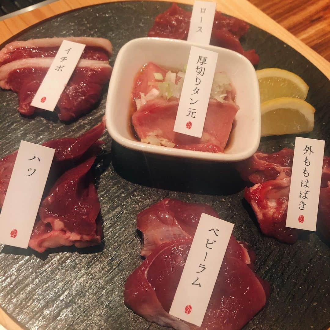 伊藤みくさんのインスタグラム写真 - (伊藤みくInstagram)「とってもお洒落な ラム焼肉専門店！﻿ 『lamb ne らむね』﻿ ﻿ に行ってきました😊﻿ ﻿ 16種類もの部位を選べる完全焼肉スタイルは『日本初』﻿ ﻿ 超希少な部位ベビーラムや外ももはばき なども食べられて どれも全てが美味しすぎました😍﻿ ﻿ 高タンパク低カロリーで﻿ 女子には嬉しい成分ばかりのラム肉🐏﻿ ﻿ 無煙ロースターもあって服が臭くならないのもポイント✨﻿ ﻿ しばらく らむねさん にハマりそうです💕💕﻿ ﻿ ﻿ #ラム焼肉﻿ #ラム #らむね﻿ #lambne﻿ #ラムチョップ #ベビーラム﻿ #ダイエット﻿ #アンチエイジング﻿ #焼肉」9月22日 11時17分 - miku90210